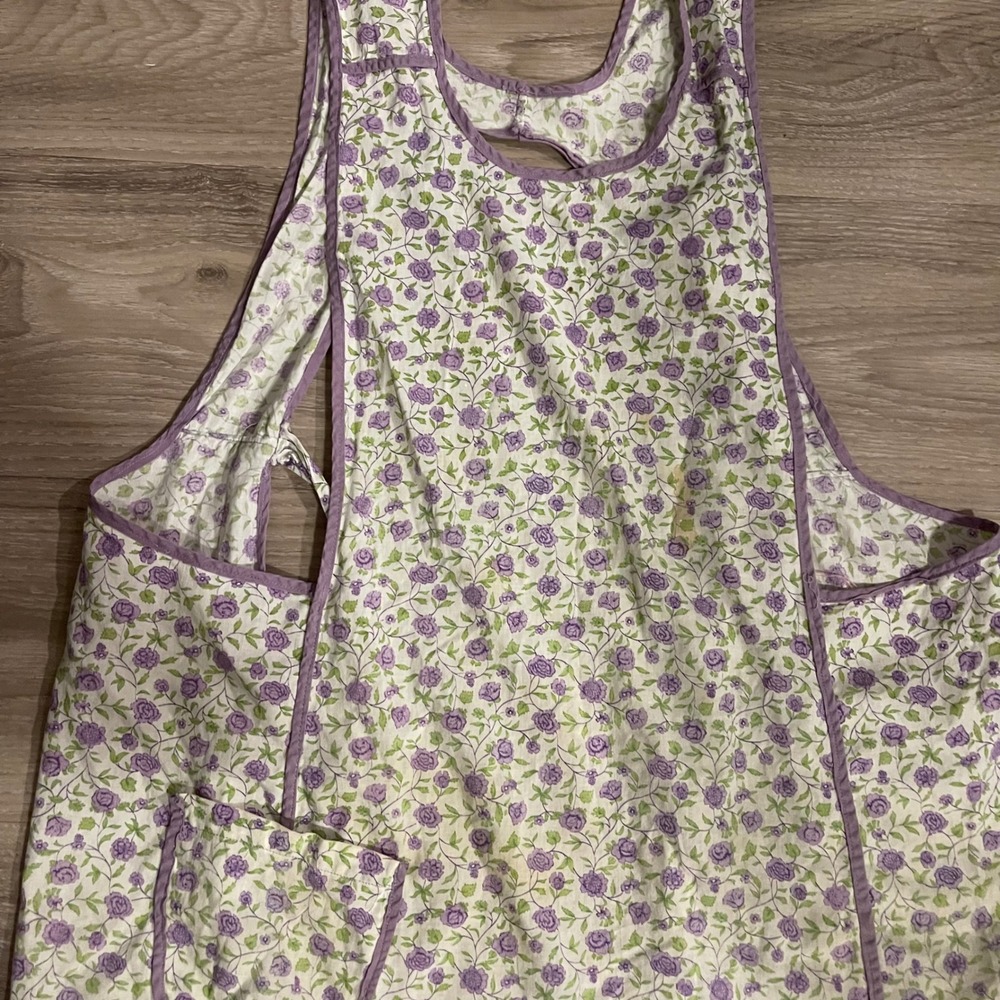 Vintage Handmade Pinafore Purple Floral Apron 50s Traditional Retro